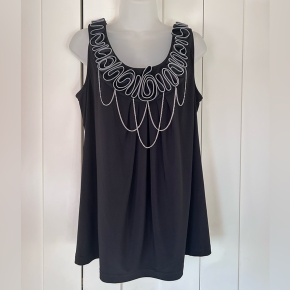 Tops - R&M Richard’s stretchy sleeveless tunic with fun zipper embellishment 16